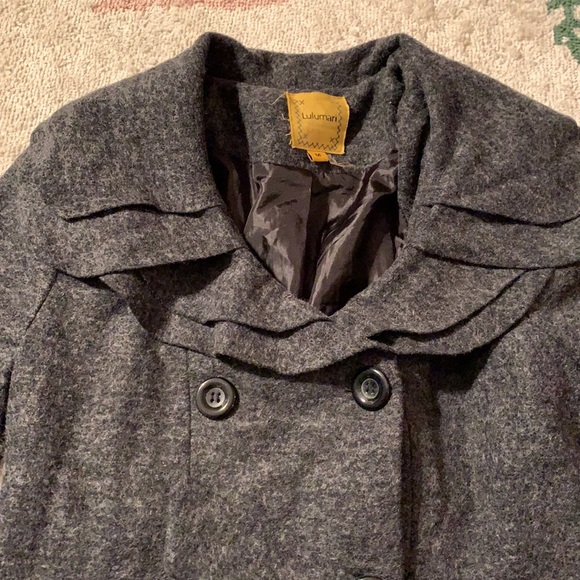 Lulumari Wool Coat - Picture 2 of 5